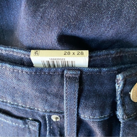 LEVIS 721 High Rise Skinny Ankle Jeans Womens Size 6 Short W28 x L28 Dark Wash - Picture 10 of 14